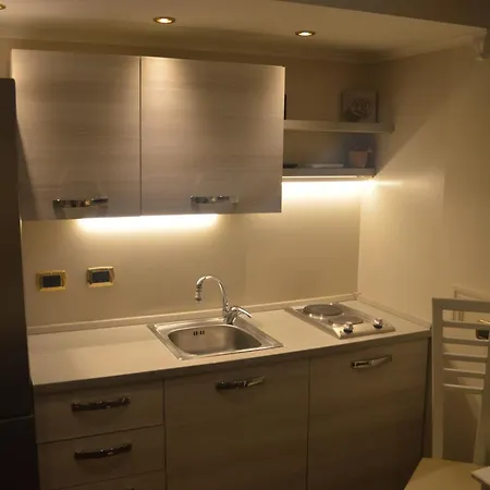 Apartman Leonia House *